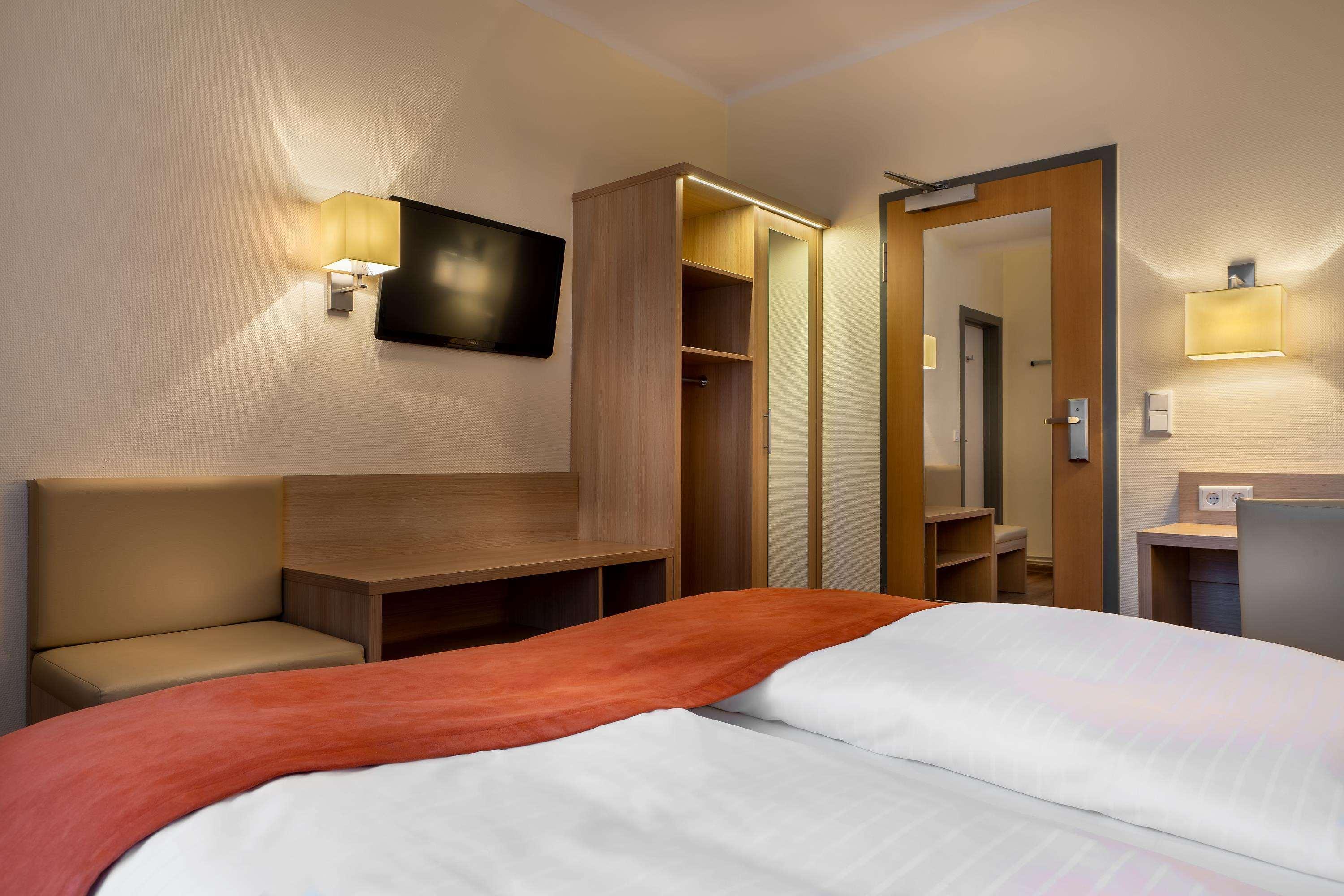 Garner Hotel Hamburg - Wandsbek Marktplatz Екстер'єр фото