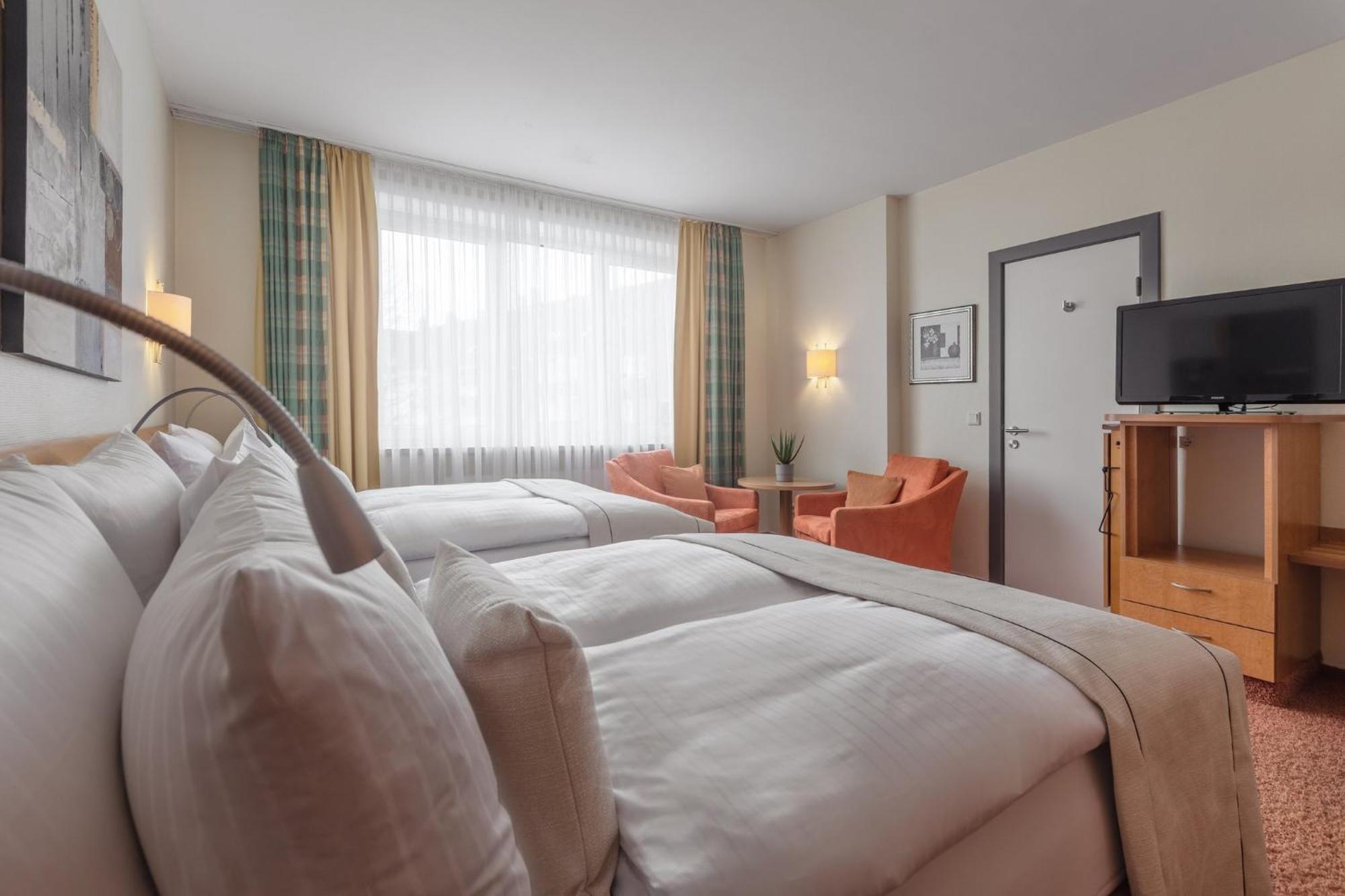 Garner Hotel Hamburg - Wandsbek Marktplatz Екстер'єр фото