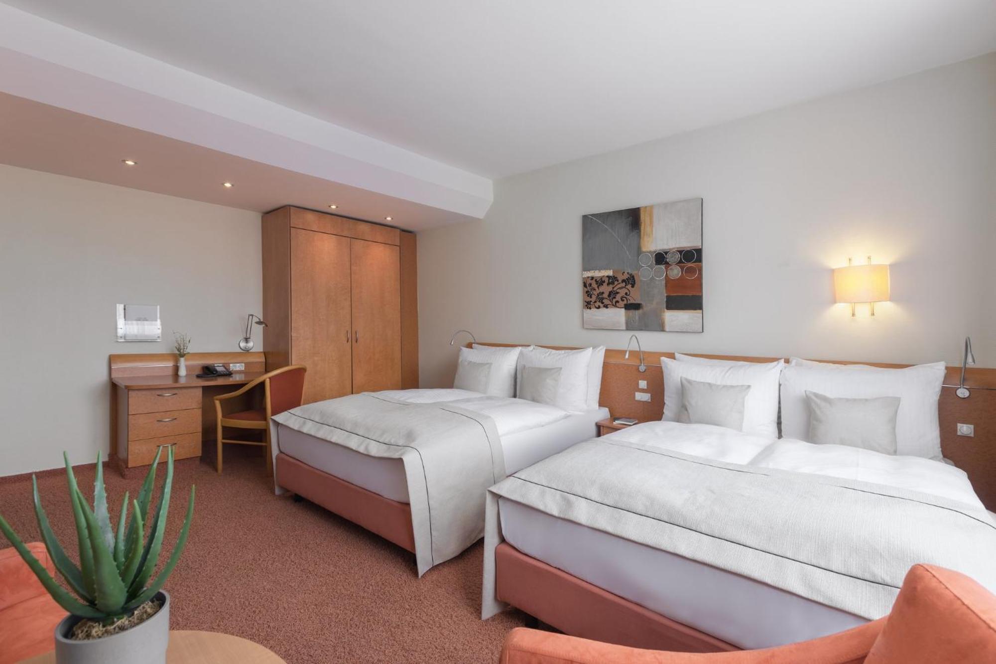 Garner Hotel Hamburg - Wandsbek Marktplatz Екстер'єр фото